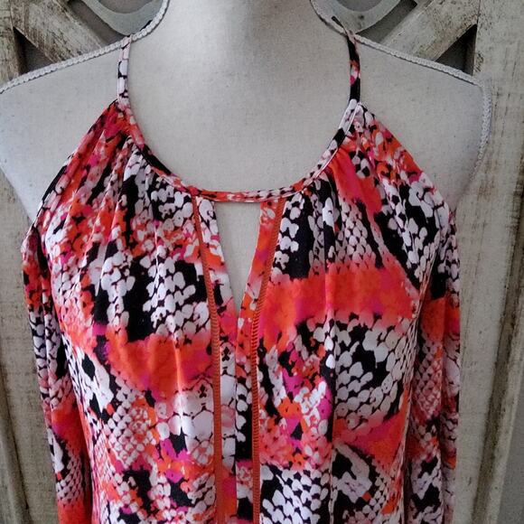 Worthington Women's 3/4 Sleeve Cold Shoulder Halter Top in Coral & Black - Picture 3 of 6